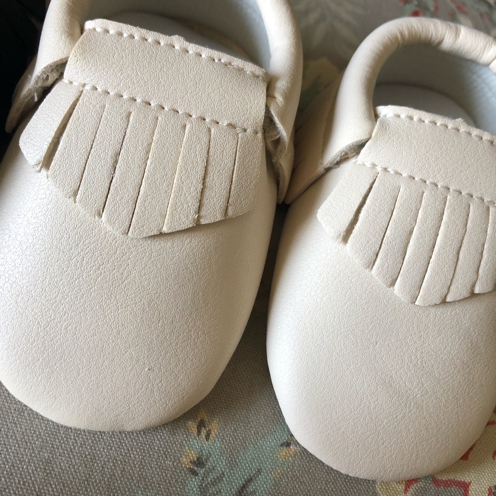 ❕Baby Fringe Moccasins❕ - Picture 4 of 4